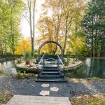 Romantiques Avec Jacuzzi - Marne-la-vallée - Le Jardin De Vos Secrets Affittacamere Mouroux