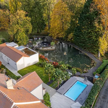 Romantiques Avec Jacuzzi - Marne-la-vallée - Le Jardin De Vos Secrets 4* Mouroux