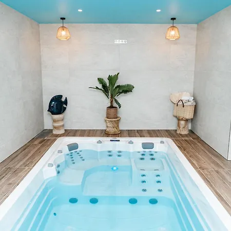 Romantiques Avec Jacuzzi - Marne-la-vallée - Le Jardin De Vos Secrets Pensión Mouroux