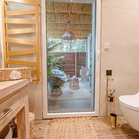 Romantiques Avec Jacuzzi - Marne-la-vallée - Le Jardin De Vos Secrets Pensión
