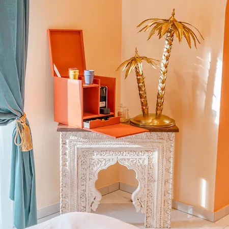 Romantiques Avec Jacuzzi - Marne-la-vallee - Le Jardin De Vos Secrets Mouroux