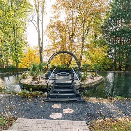 Romantiques Avec Jacuzzi - Marne-la-vallée - Le Jardin De Vos Secrets Pensión Mouroux